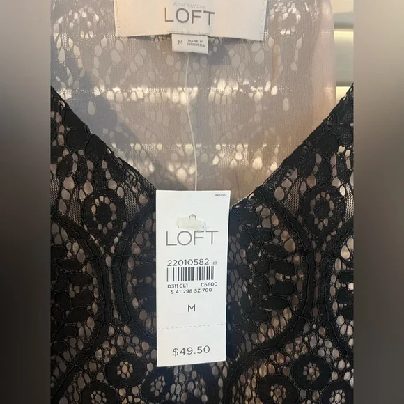 LOFT Black Lace V-Neck Sleeveless Top - Picture 3 of 5